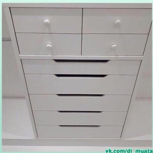 Просторная гардеробная. В белом цвете. 05