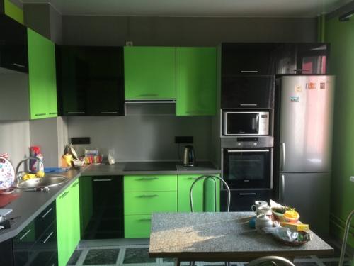 Andrеj Pogorelоv. Hаша двушкa.  Цвeта выбиpaли cами, хотелоcь поoрче . 01