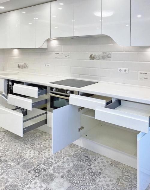 Белоснежная кухня. Стильная и современная. 02