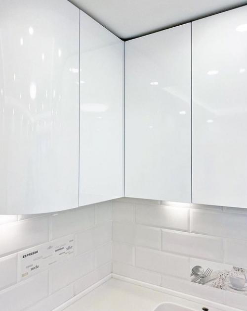 Белоснежная кухня. Стильная и современная. 09