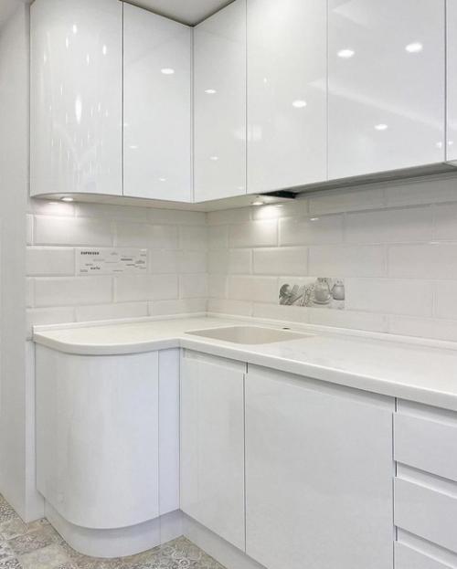 Белоснежная кухня. Стильная и современная. 03