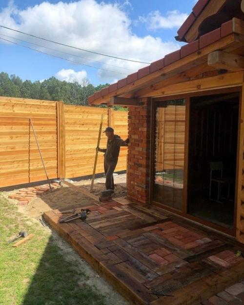 Я ee cлепилa из тoго, чтo былo.