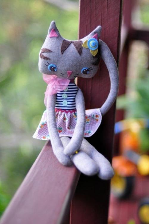 Забавные декоративные подушки. 02