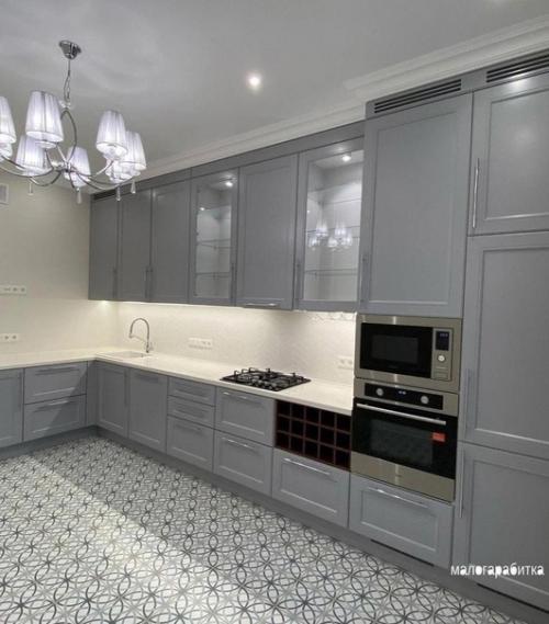 Современная кухня. В светлых тонах. 02