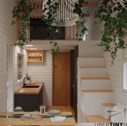 Миниатюрный домик. В котором есть всё необходимое. 02