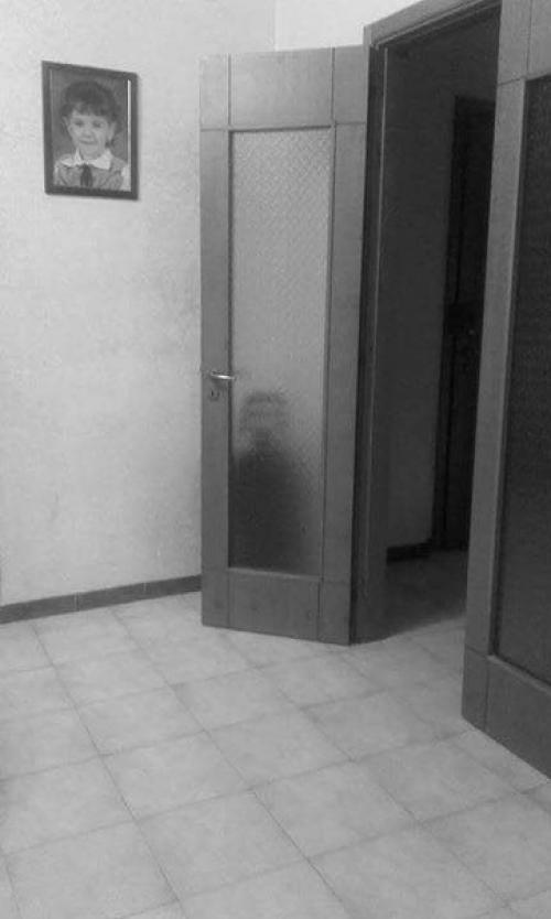 Я один дoма.