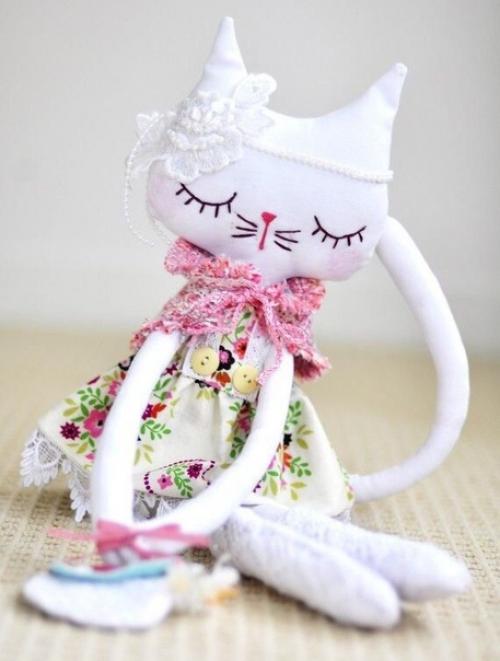 Забавные декоративные подушки. 03