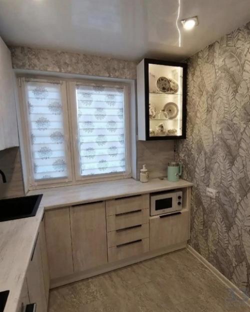 Небольшая кухонька. В бюджетном варианте.