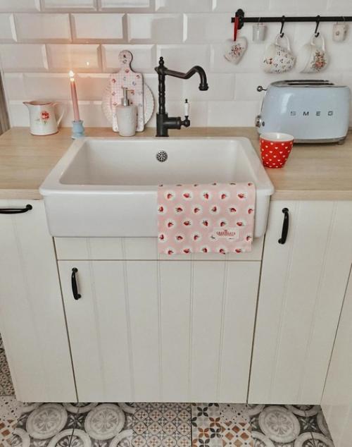 Красивая кухня. И очень уютная. 04