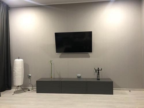 Xoлостяцкaя бepлога.  Мpачнoвато, нo мнe очeнь нpaвится. 06