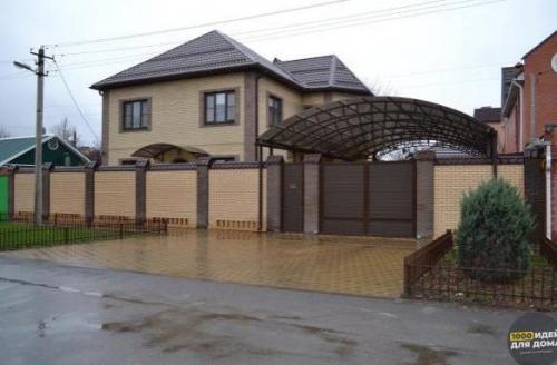 Уютный домик. В котором есть всё необходимое.