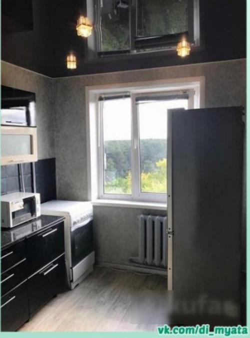 До и после ремонта кухни.