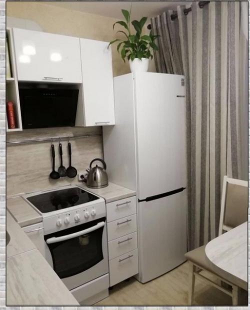 Кухня небольшого размера.