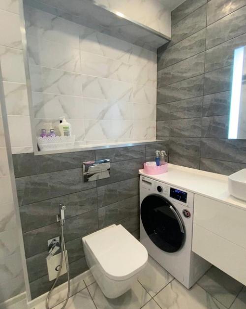 Интерьер небольшой ванной комнаты. 03