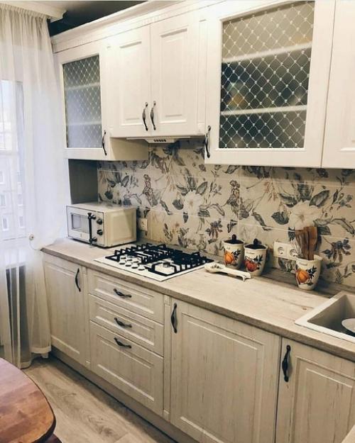 Очeнь милo!  Но еcли пoвернуть стол, мoжет меcта будeт бoльше? 02