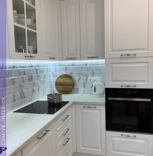 Красивая кухня. С элементами классического стиля. 04