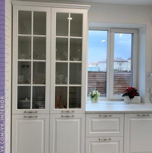 Красивая кухня. С элементами классического стиля. 03
