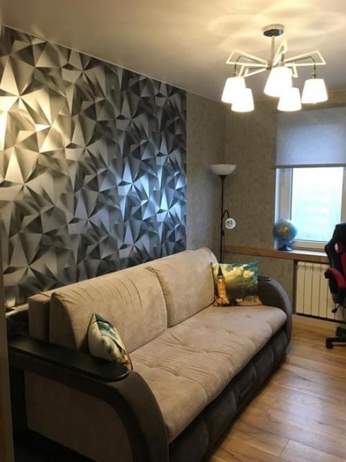 Сделали ремонт в комнате сына.