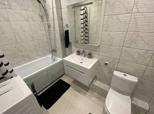 Просторная квартира. В современном стиле. 07