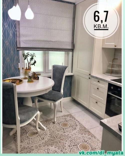 Крохотная кухонька. В белом цвете.