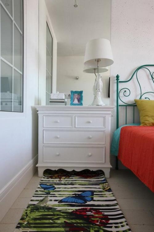 Просторная квартира. С интересным декором. 08