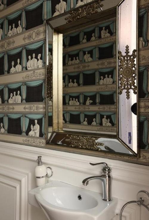 Просторная квартира. С интересным декором.