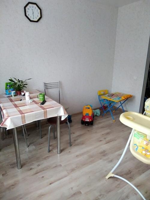 Добрый день.  Помогите обустроить столовую.