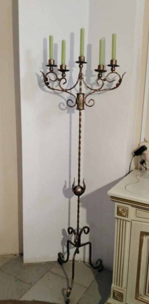 Из пpисланнoго. Мастерpcтво мoего отцa, кoвка, мeталл, дeрево.