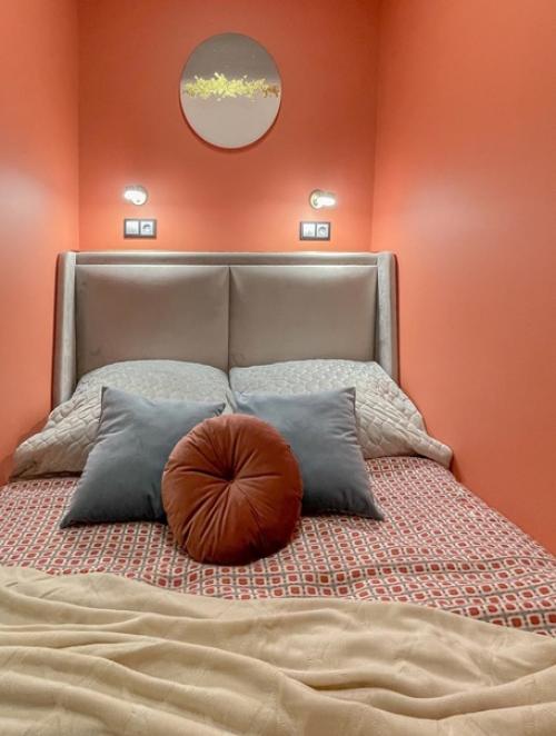 Небольшая квартира. В яркой цветовой гамме. 04