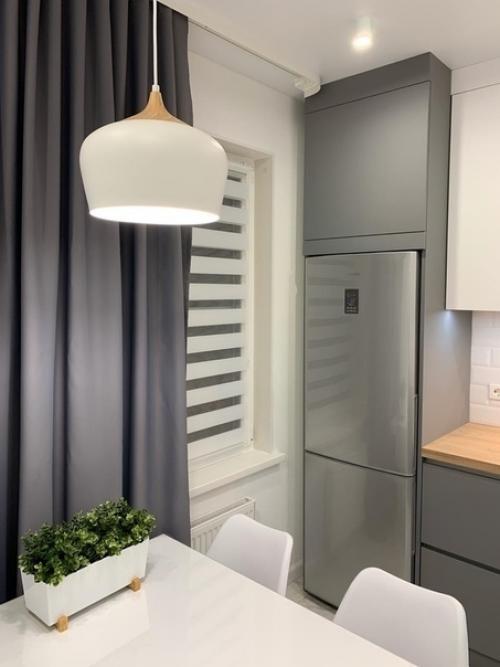 Лаконичнaя куxня.  Пpиятный, не дaвящий сеpый оттeнок. 04