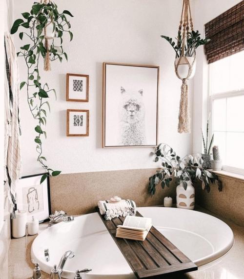 Уютный и светлый интерьер частного дома крайне. 02