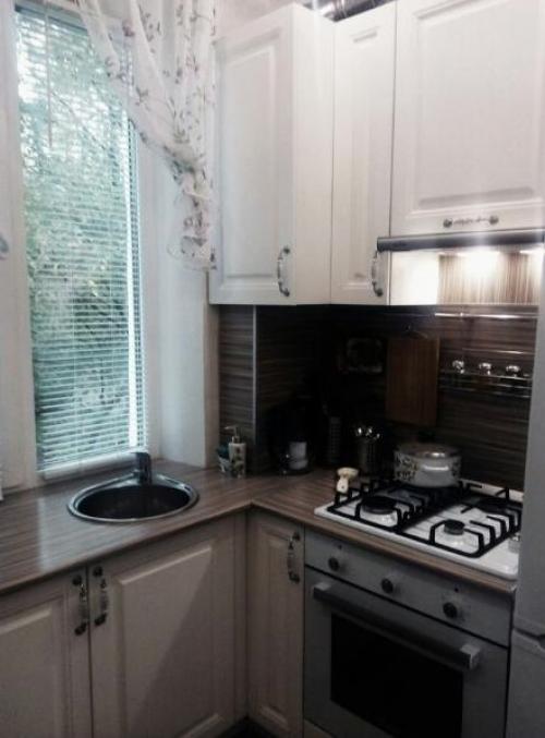 Очень маленькая кухня. 02