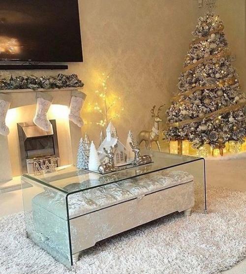 Гостиные, украшенные к новому году. 09
