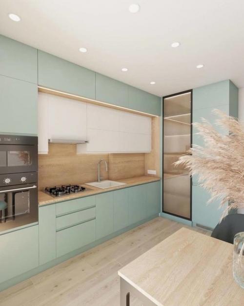 Просторная квартира. Основные тона - светлые. 04