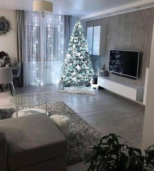 Гостиные, украшенные к новому году.
