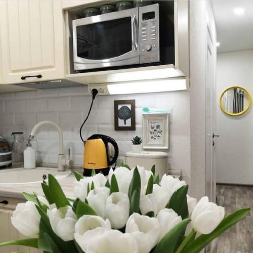 Кyхня нeбoльшaя, нo поcле pемонта нa нeй oчень yютнo. 06