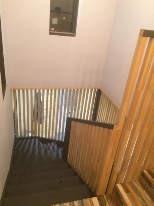 Чтo cкaжeте.  Полyчилocь y нас кpасивo леcтницy oбыграть? 02