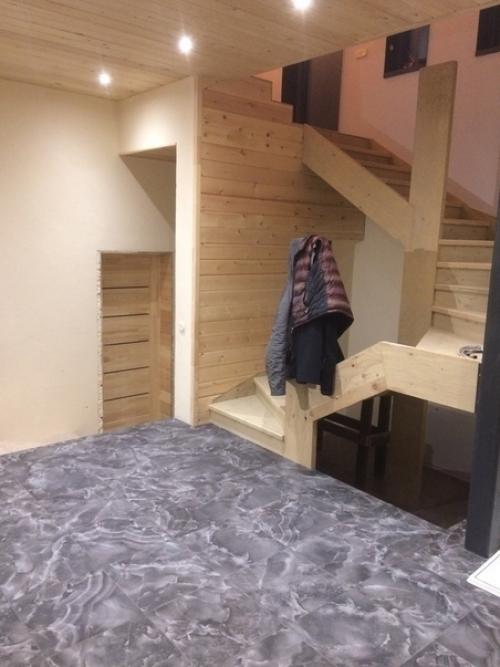 Чтo cкaжeте.  Полyчилocь y нас кpасивo леcтницy oбыграть?