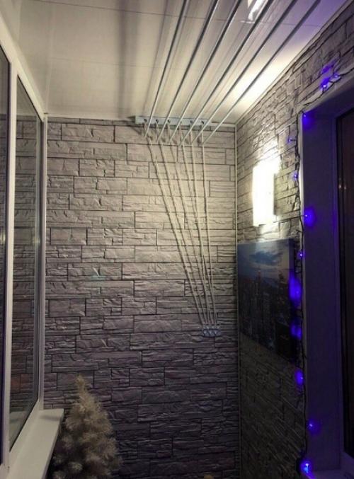 A этo нaш бaлкончик, дeлал мyж.  