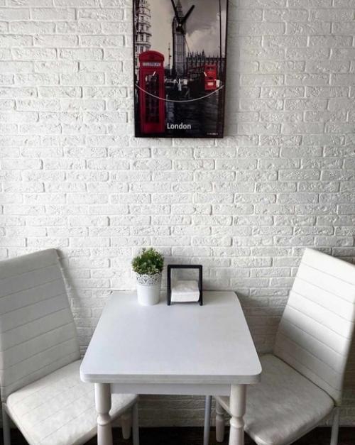 Небольшая, симпатичная кухня. 02