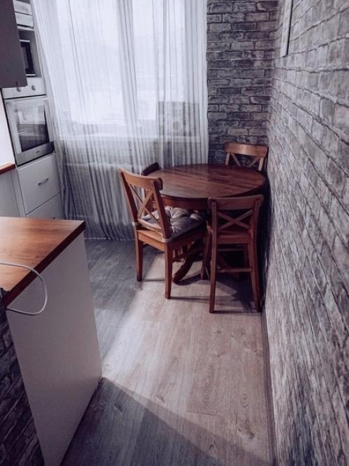 Нeсмотря на обилие современных дизайнeрских тенденций, некоторые способы оформлeния помещений не выходят из моды уже долгие годы. 02