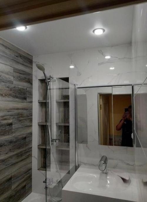 Небольшая ванная комната. 07