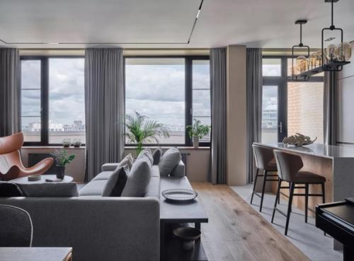 Просторная квартира. В современном стиле. 03