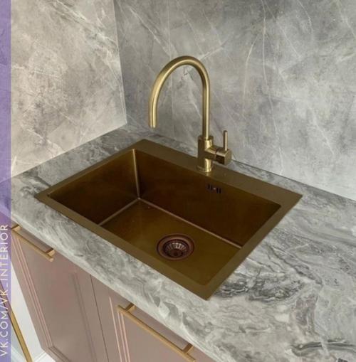 Интерьер кухни. В интересных оттенках. 03