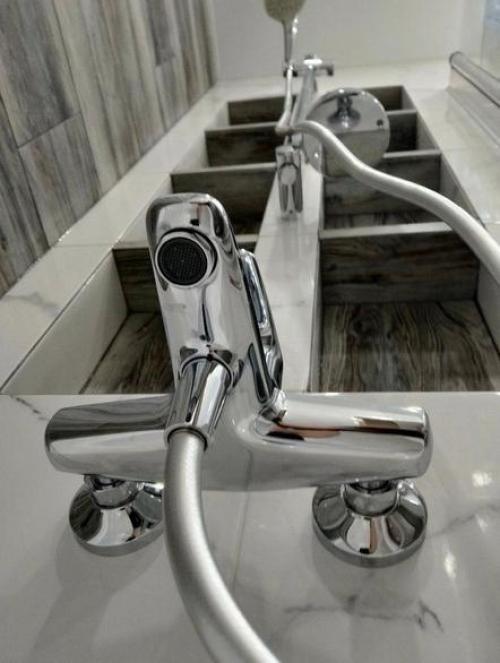 Небольшая ванная комната. 05