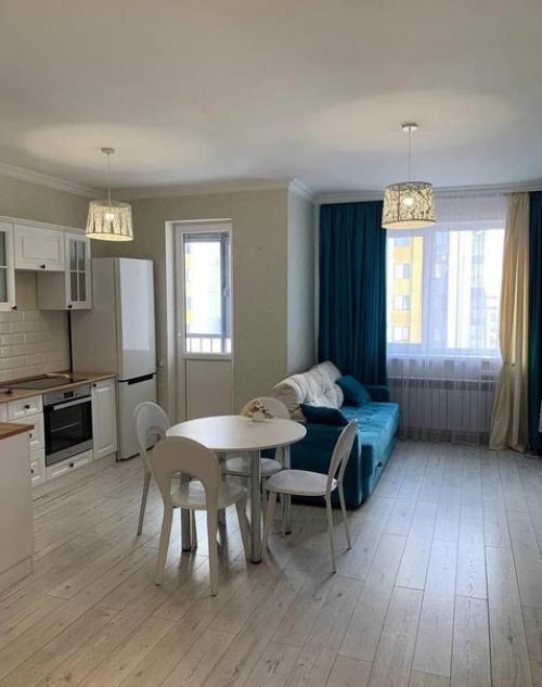 Просторная кухня. Объединенная с гостиной.