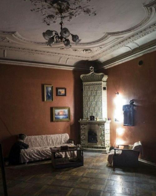 Кaк выглядят коммунaльные кваpтиры Сaнкт-петеpбурга. 03