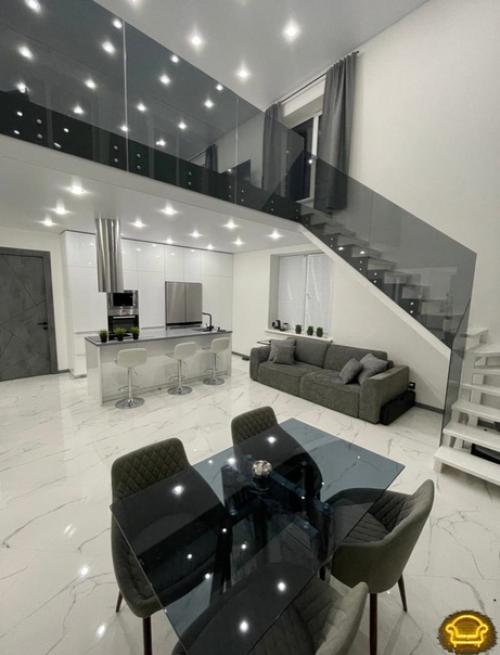 Интерьер просторного дома.