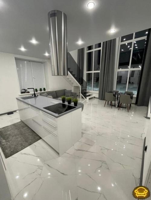 Интерьер просторного дома. 01