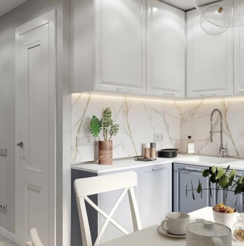 Небольшая кухня. В нежных оттенках. 04